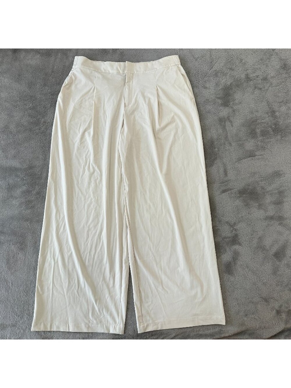 Athleta Pinnacle High Rise Trouser Pleated Wide Leg Pants Women's size 16 Cream